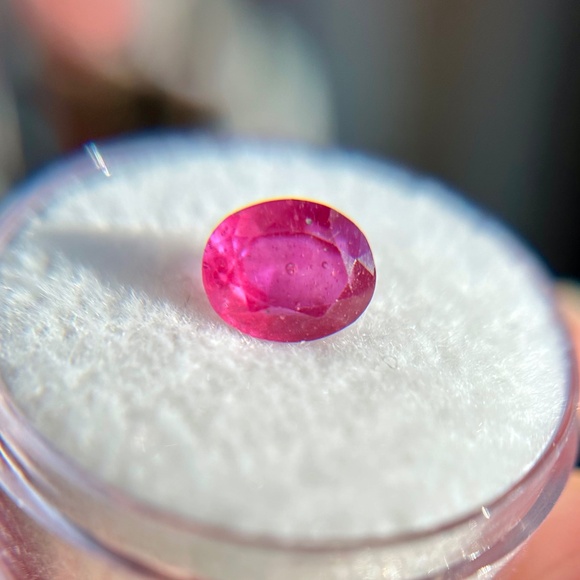 ❤️ 2.09 CT Natural RUBY Vivid Pinkish-Red Cushion Cut Gemstone - Picture 1 of 2